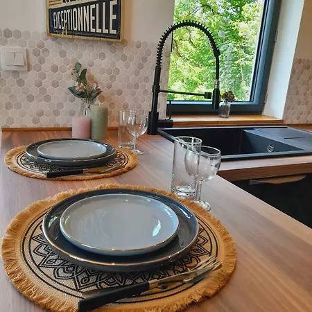 Cozy Tiny House Plus Spa - A Pereille D'En Haut Exterior photo